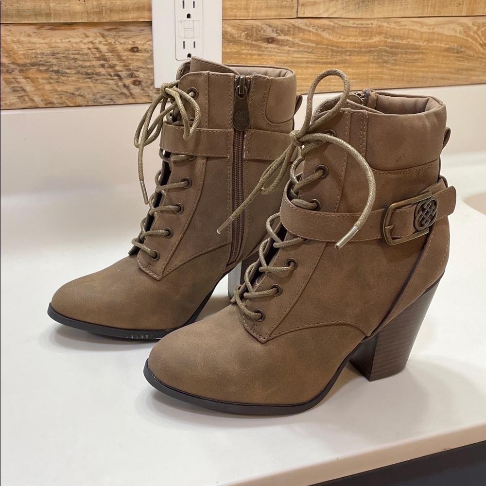 Stylish Light Brown Ankle Boots for Women
